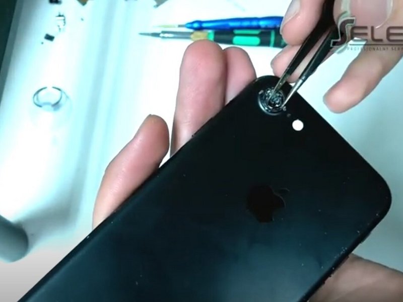 iPhone 7 kamera lencse üvegének cseréje